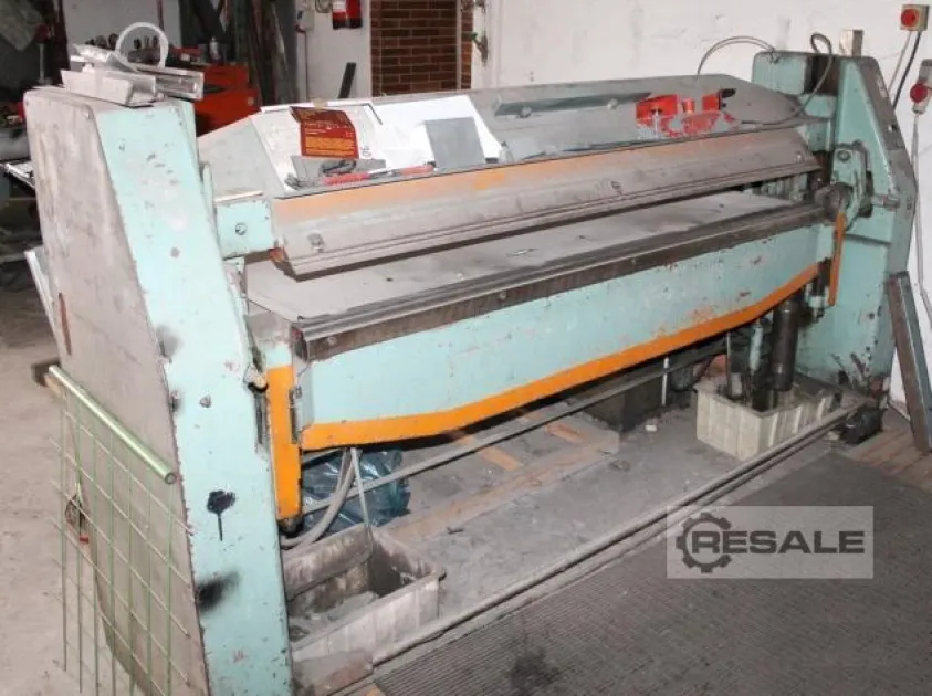 Schwenkbiegemaschine ZTS Kosice 2.000x2mm Bild 1
